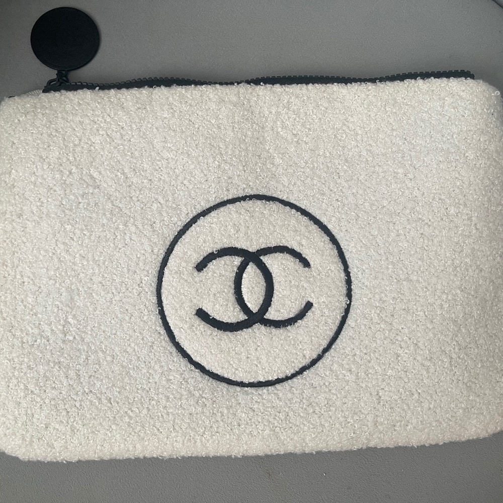 NEW Chanel off White Terry Cloth Makeup Bag/Pouch Beauty Gift